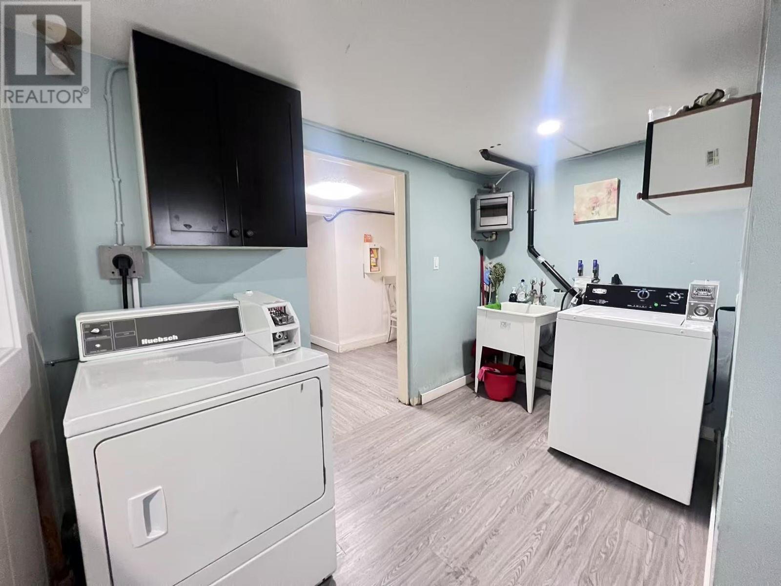 8692 French Street, Vancouver, British Columbia  V6P 4W6 - Photo 17 - C8067893