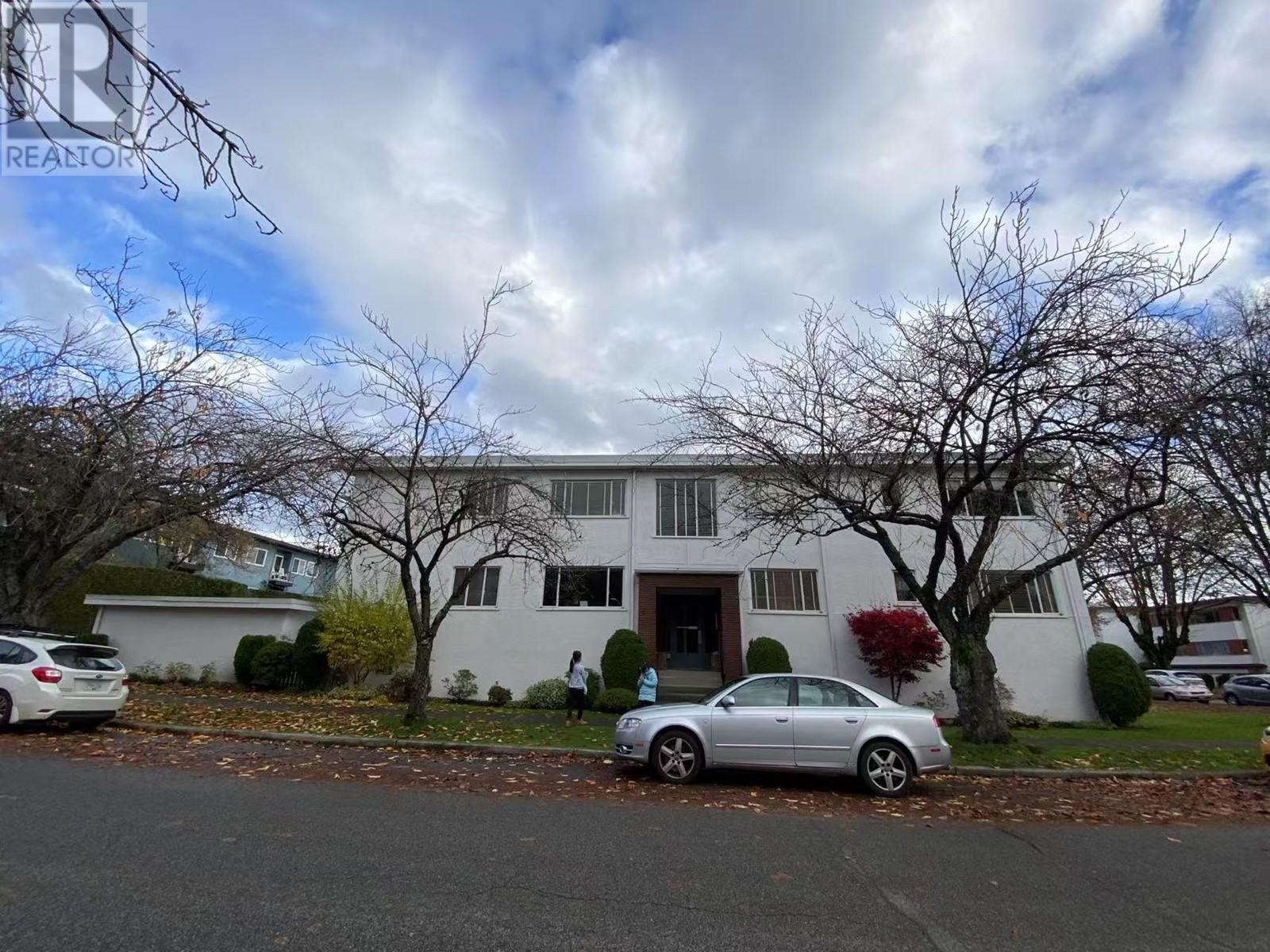 8692 French Street, Vancouver, British Columbia  V6P 4W6 - Photo 3 - C8067893