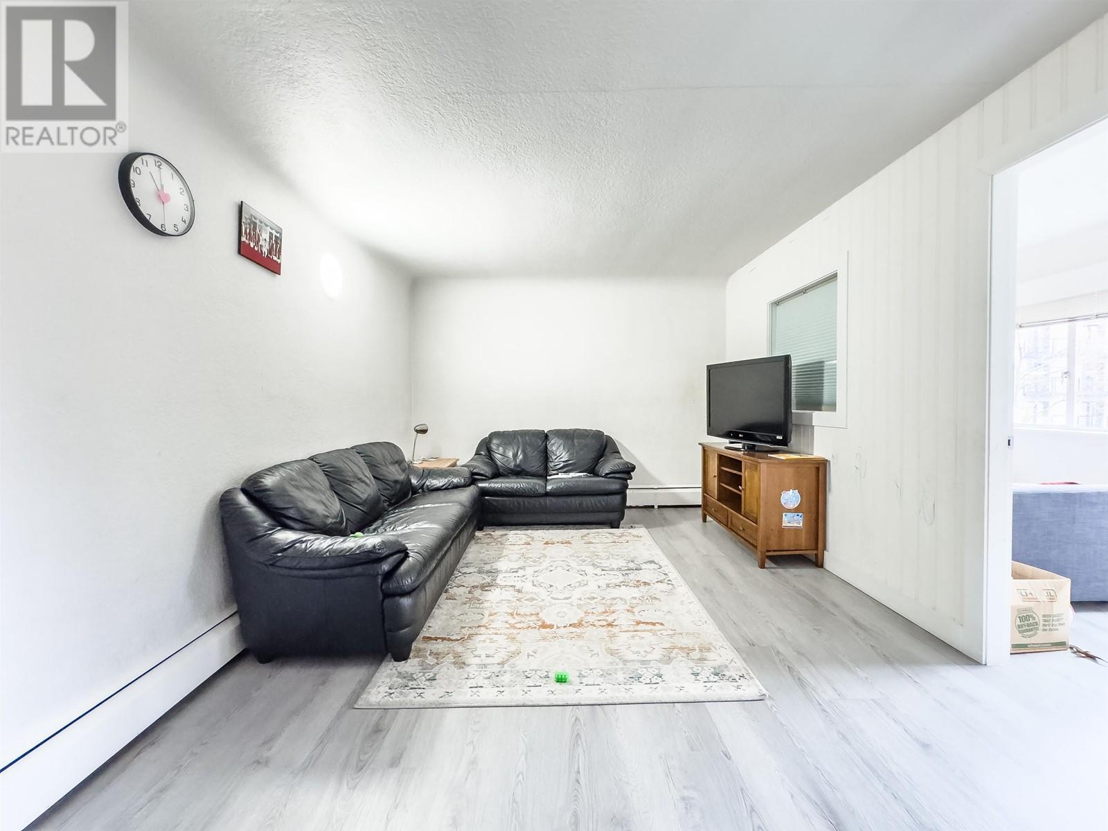 8692 French Street, Vancouver, British Columbia  V6P 4W6 - Photo 9 - C8067893