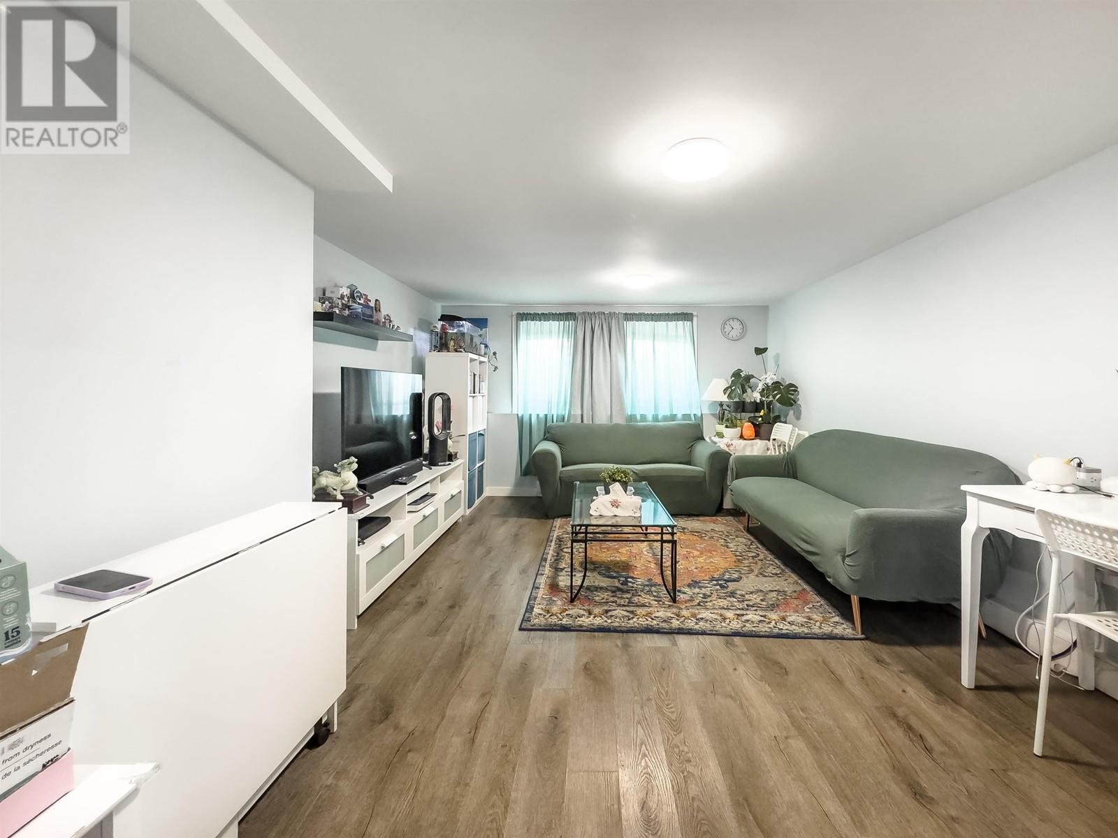 8692 French Street, Vancouver, British Columbia  V6P 4W6 - Photo 5 - C8067893