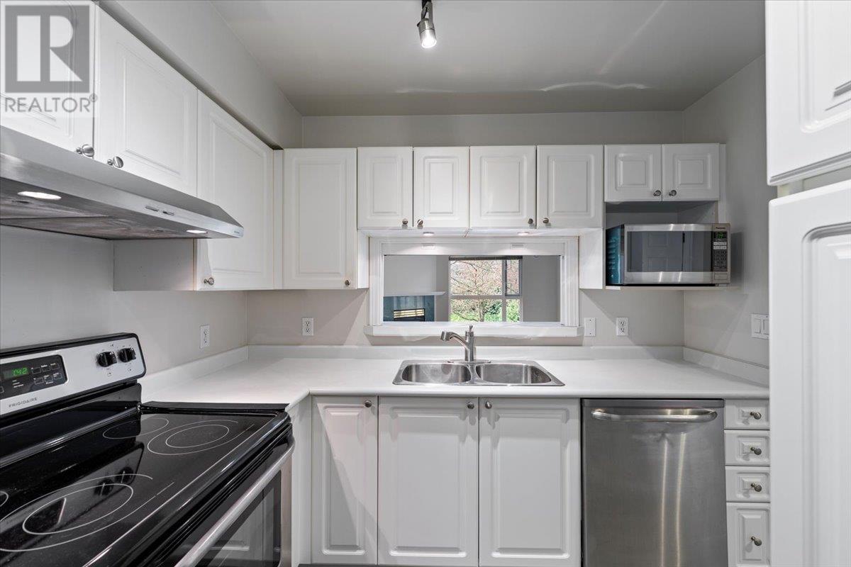 212 2965 Horley Street, Vancouver, British Columbia  V5R 6B9 - Photo 14 - R2989268