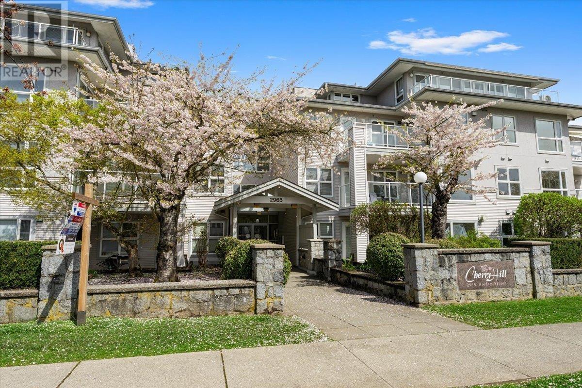 212 2965 Horley Street, Vancouver, British Columbia  V5R 6B9 - Photo 2 - R2989268