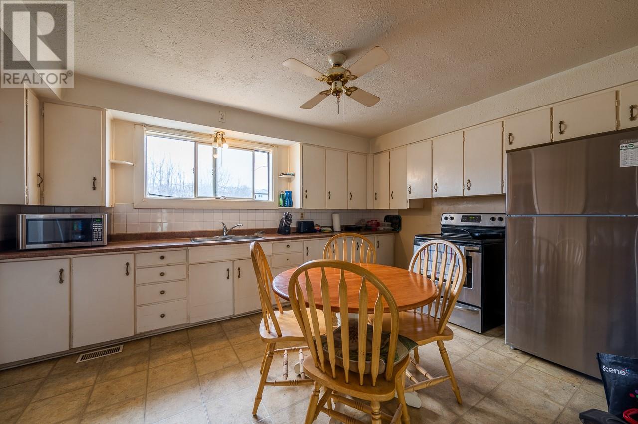 Property at 417 Mulberry Avenue image 4