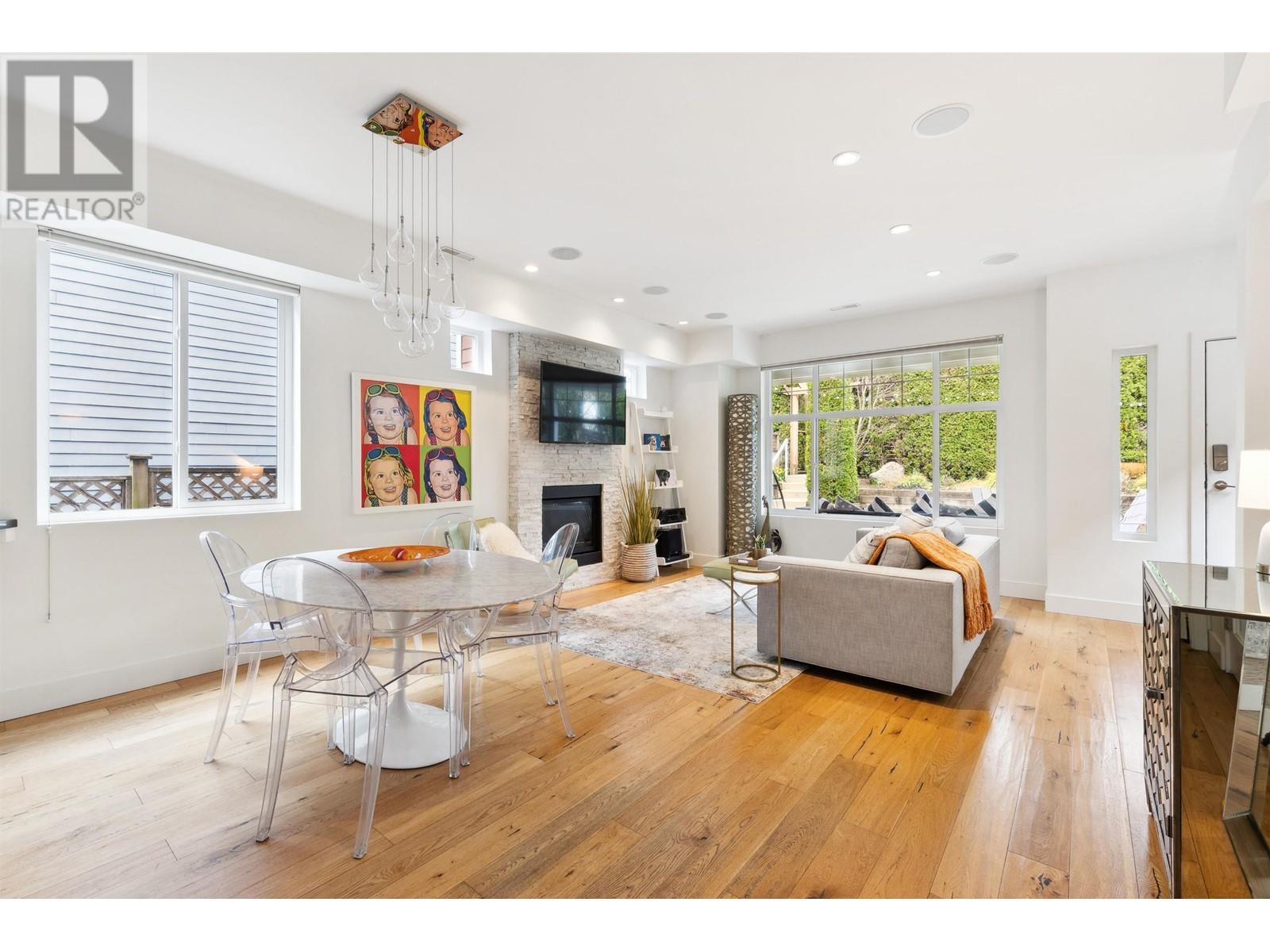 223 E 18th Street, North Vancouver, British Columbia  V7L 2X7 - Photo 6 - R2986626