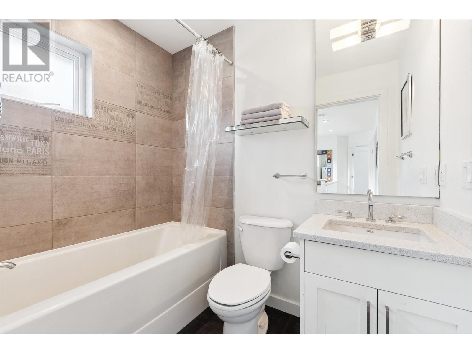 223 E 18th Street, North Vancouver, British Columbia  V7L 2X7 - Photo 18 - R2986626