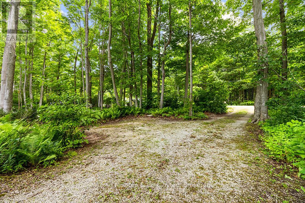 363 Bruce Road 13, Native Leased Lands, Ontario  N0H 2L0 - Photo 40 - X12076307