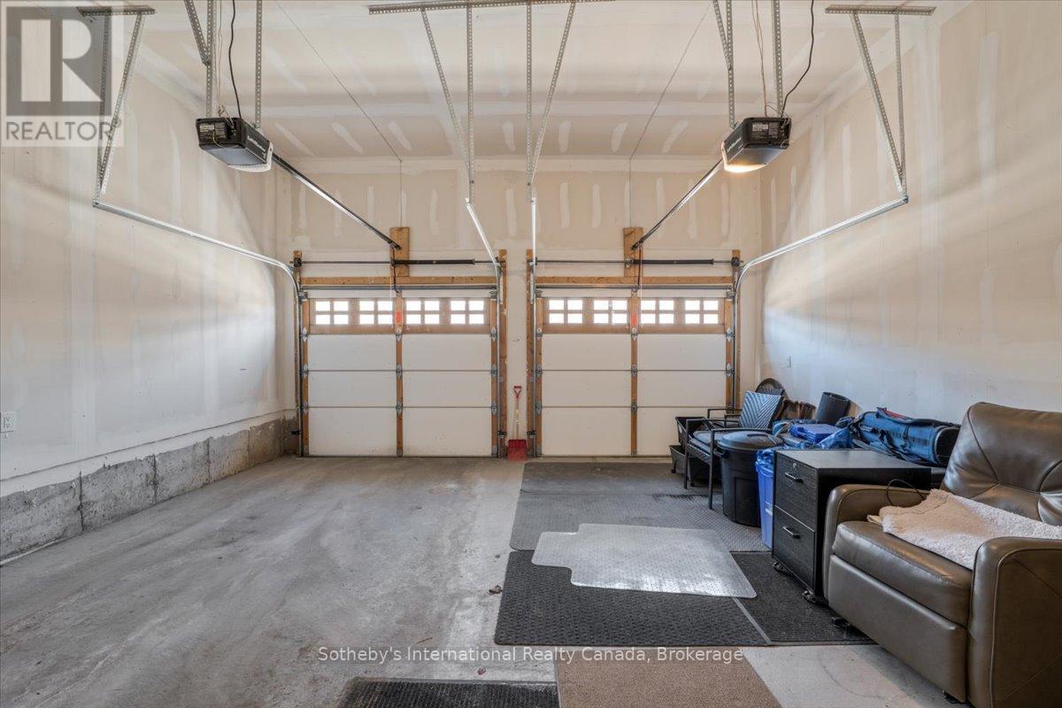 4 Emerson Mews, Collingwood, Ontario  L9Y 2X4 - Photo 31 - S12070335