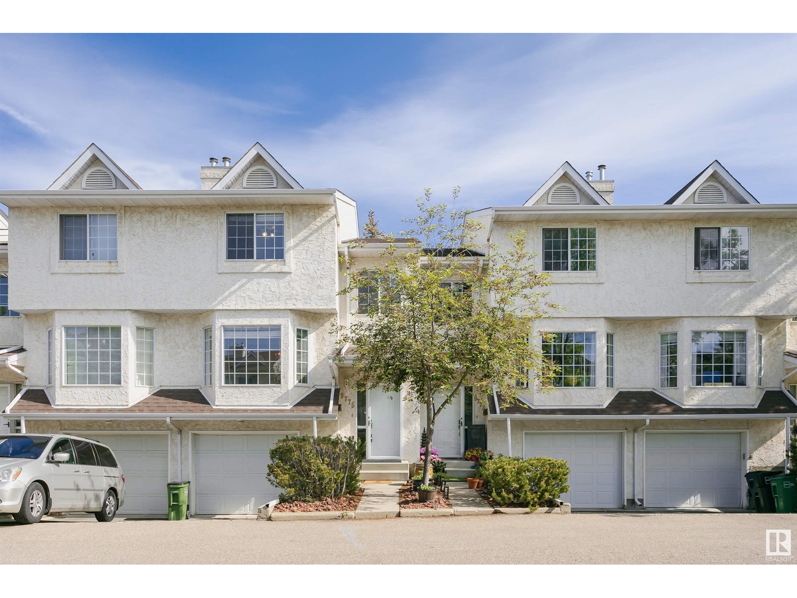 Property at 9775 176 ST NW image 2