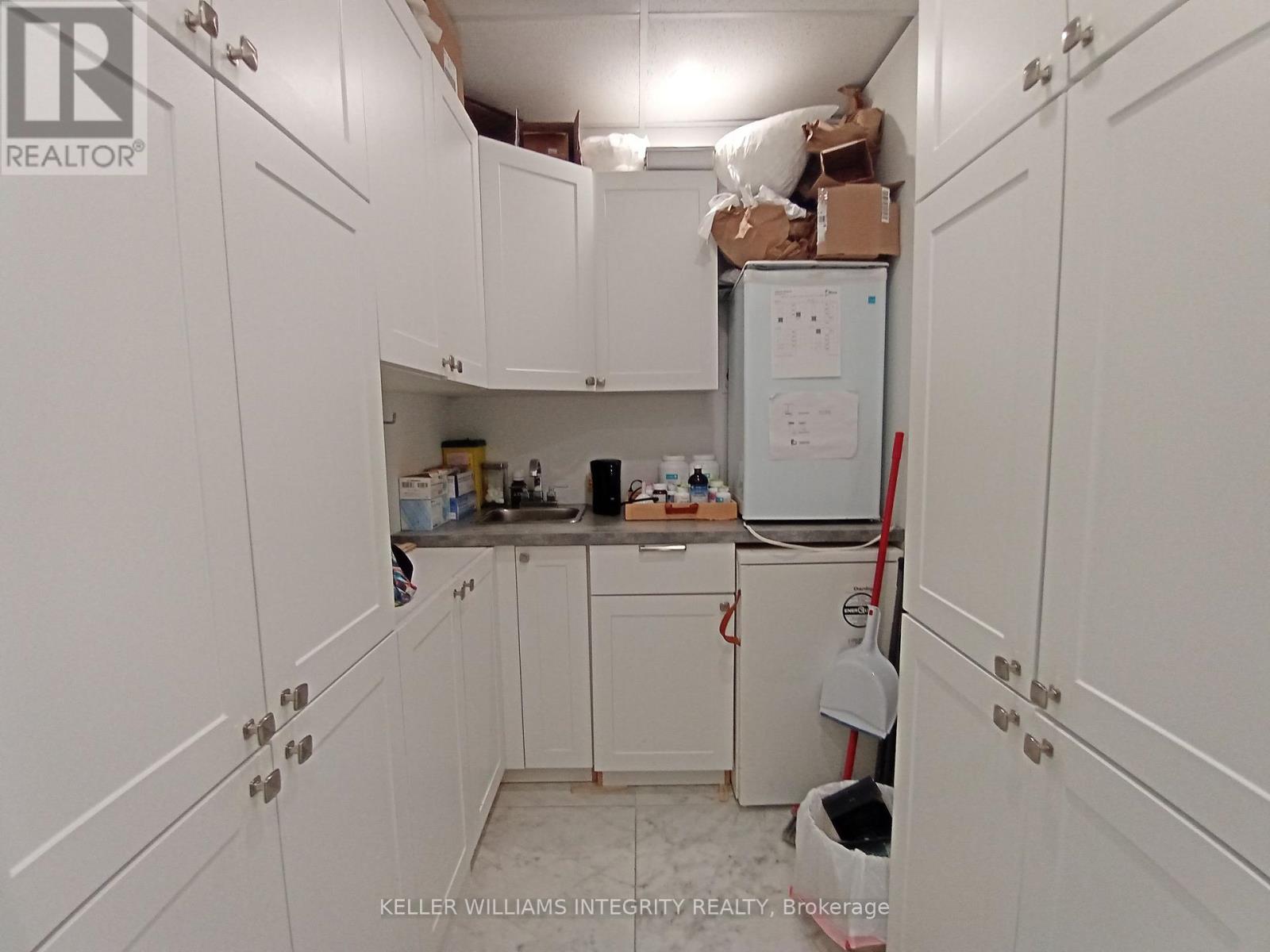 69 Kempster Avenue, Ottawa, Ontario  K2B 6M2 - Photo 18 - X12076347