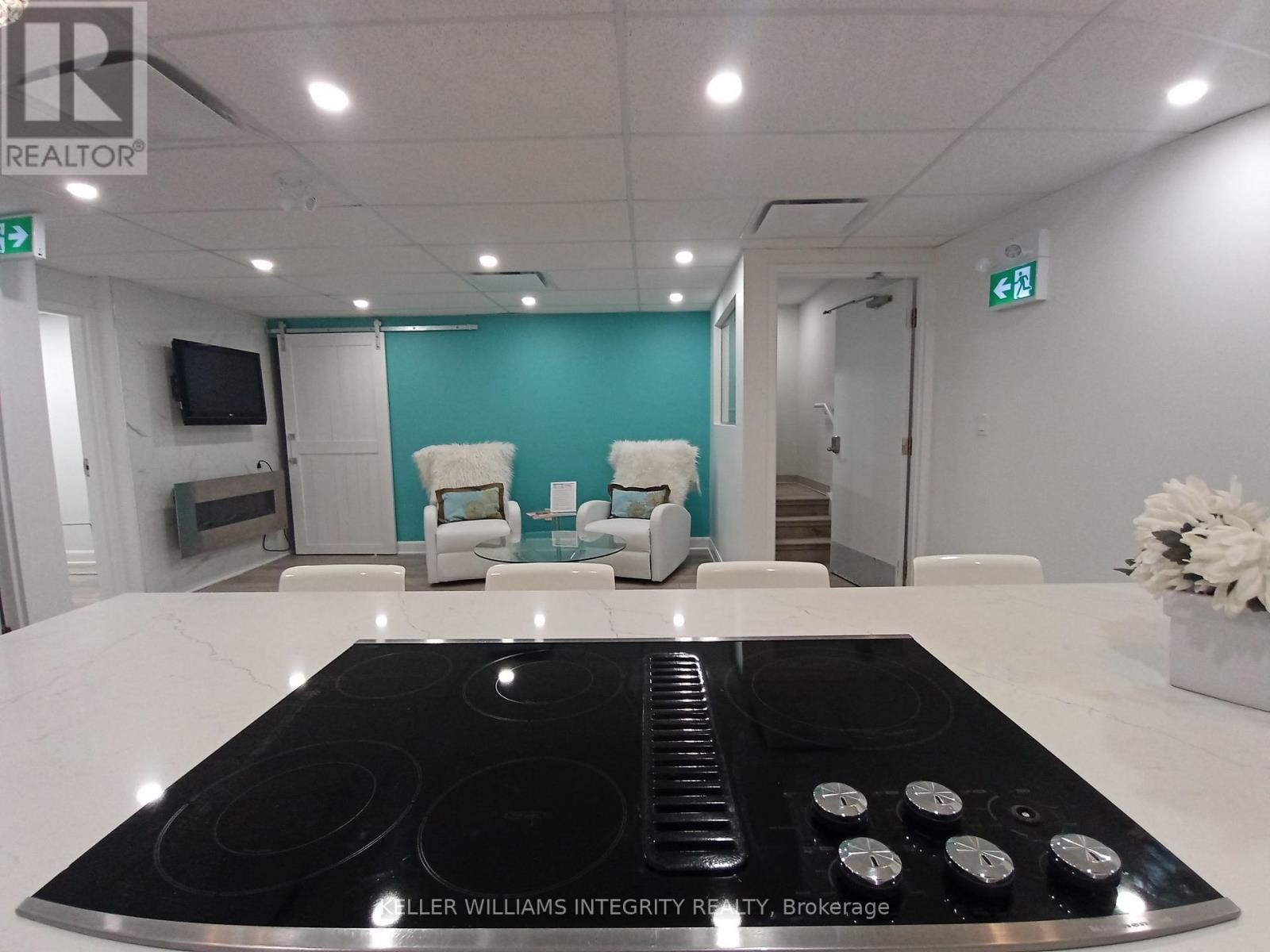 69 Kempster Avenue, Ottawa, Ontario  K2B 6M2 - Photo 33 - X12076347