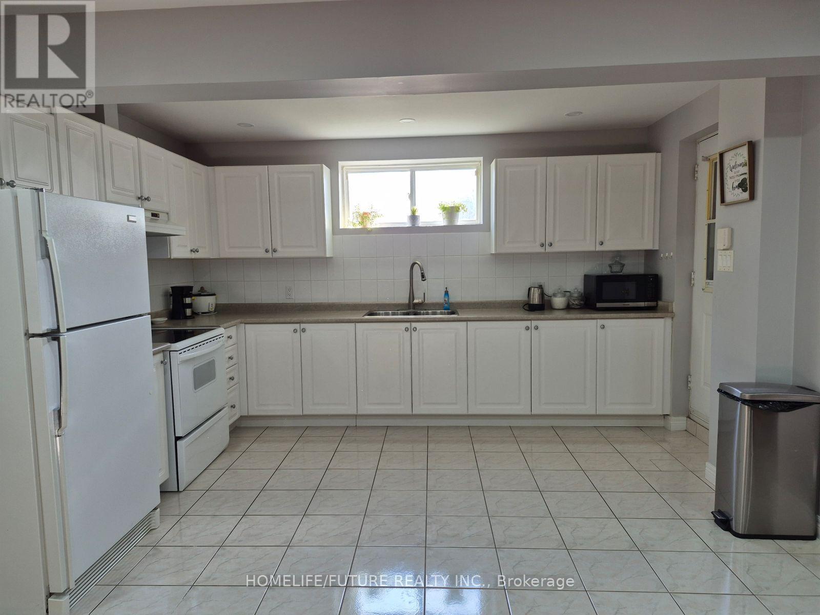 Bsmt - 1812 Woodview Avenue, Pickering, Ontario  L1V 1L4 - Photo 4 - E12076275