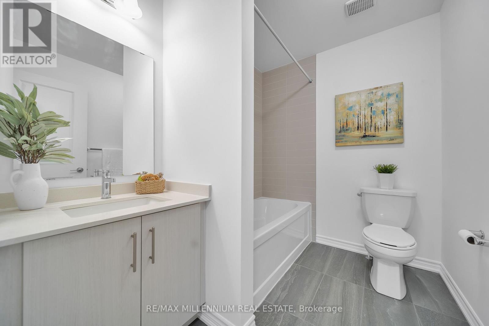 22 Phoenix Blvd Boulevard, Barrie, Ontario  L9J 0P7 - Photo 26 - S12076280
