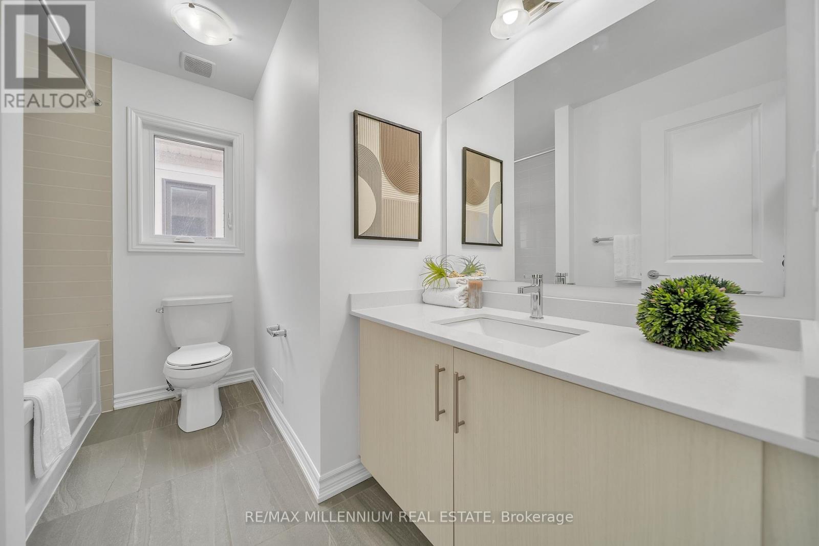 22 Phoenix Blvd Boulevard, Barrie, Ontario  L9J 0P7 - Photo 42 - S12076280