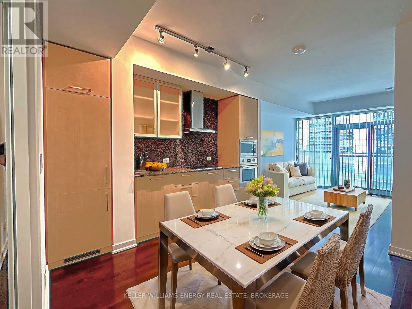 1409 - 12 York Street, Toronto, Ontario  M5J 0A9 - Photo 6 - C12013542