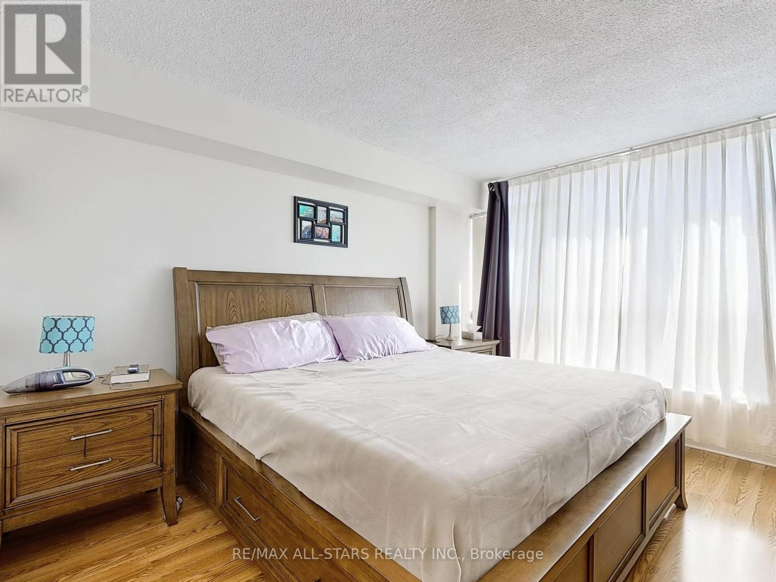 707 - 12 Laurelcrest Street, Brampton, Ontario  L6S 5Y4 - Photo 17 - W12074764