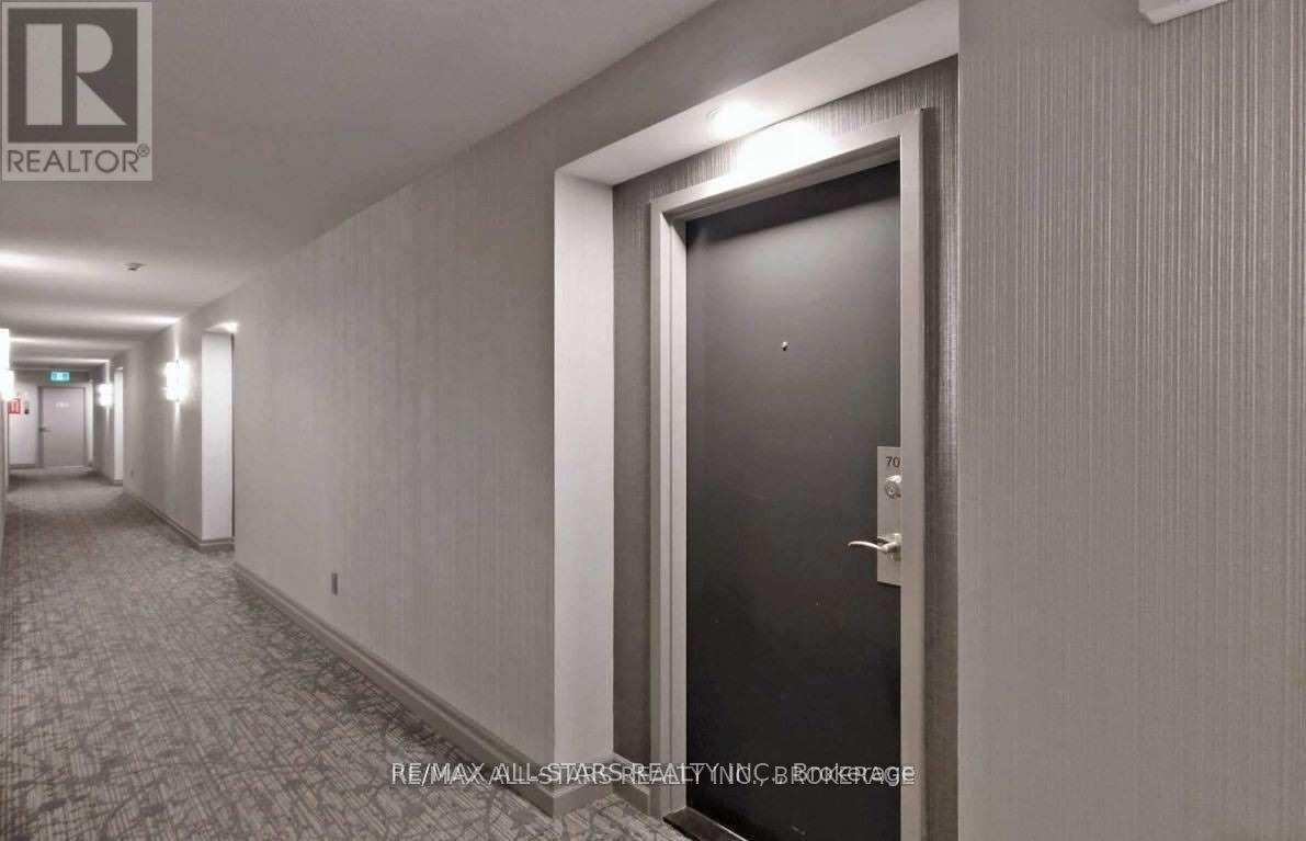 707 - 12 Laurelcrest Street, Brampton, Ontario  L6S 5Y4 - Photo 7 - W12074764