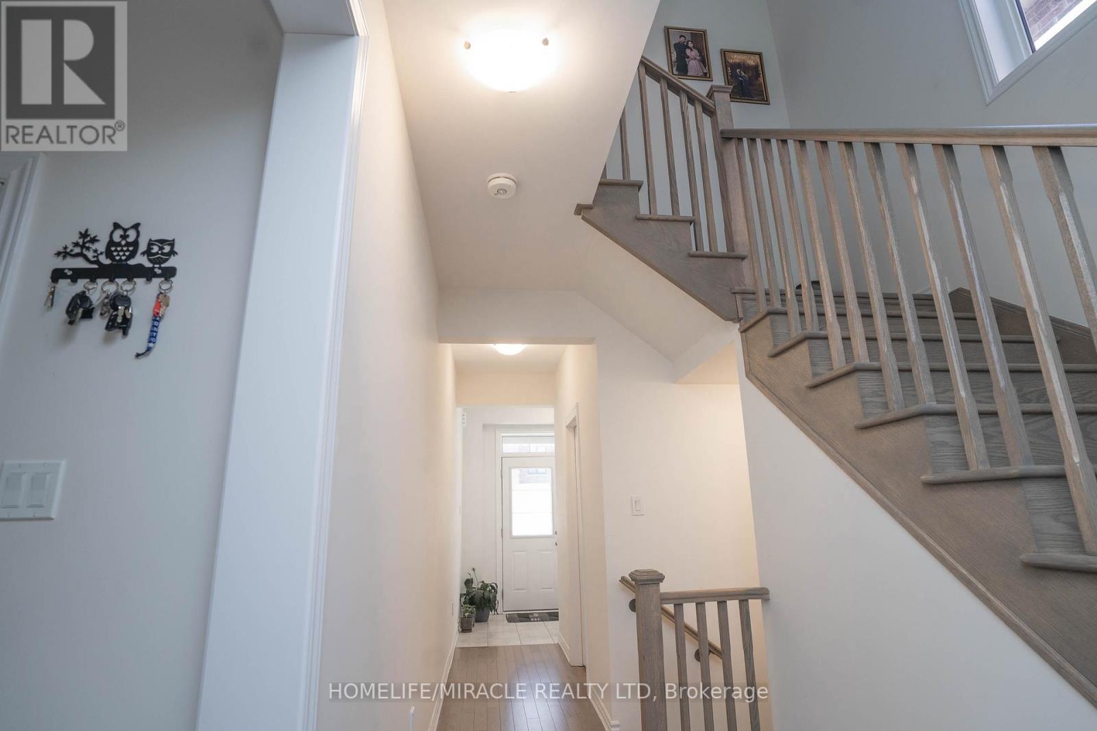 3 Mccormack Road, Caledon, Ontario  L7C 4J6 - Photo 6 - W12076346