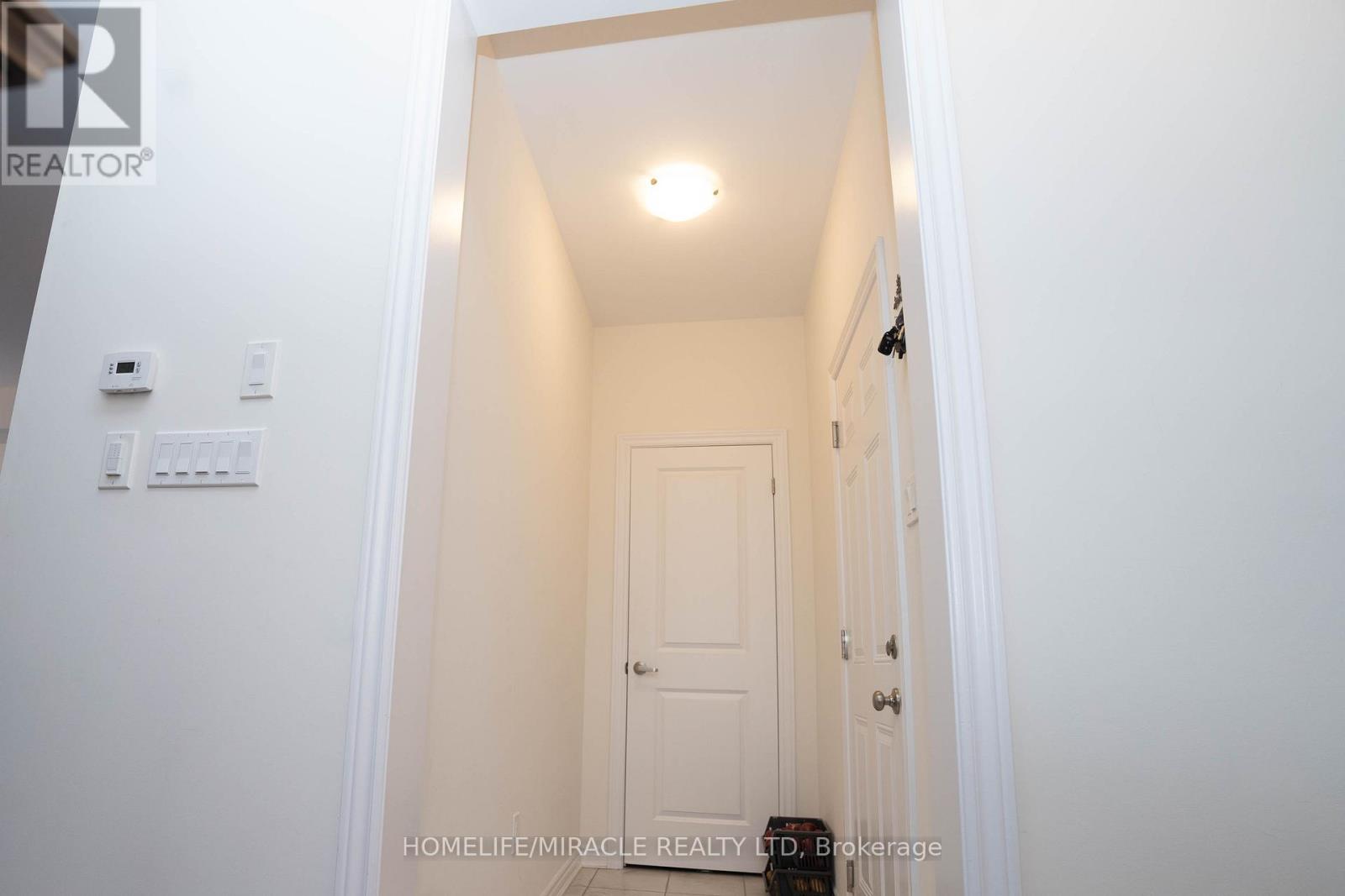 3 Mccormack Road, Caledon, Ontario  L7C 4J6 - Photo 7 - W12076346