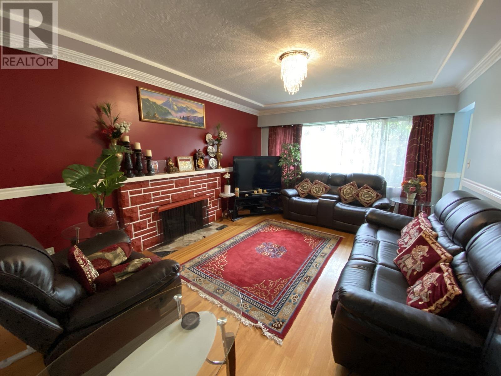 645 E 27 Avenue, Vancouver, British Columbia  V5V 2K7 - Photo 4 - R2985938