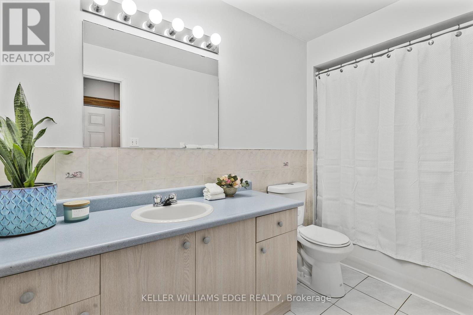 Unit 40 - 104 Frances Avenue, Hamilton, Ontario  L8E 5X3 - Photo 15 - X12076313