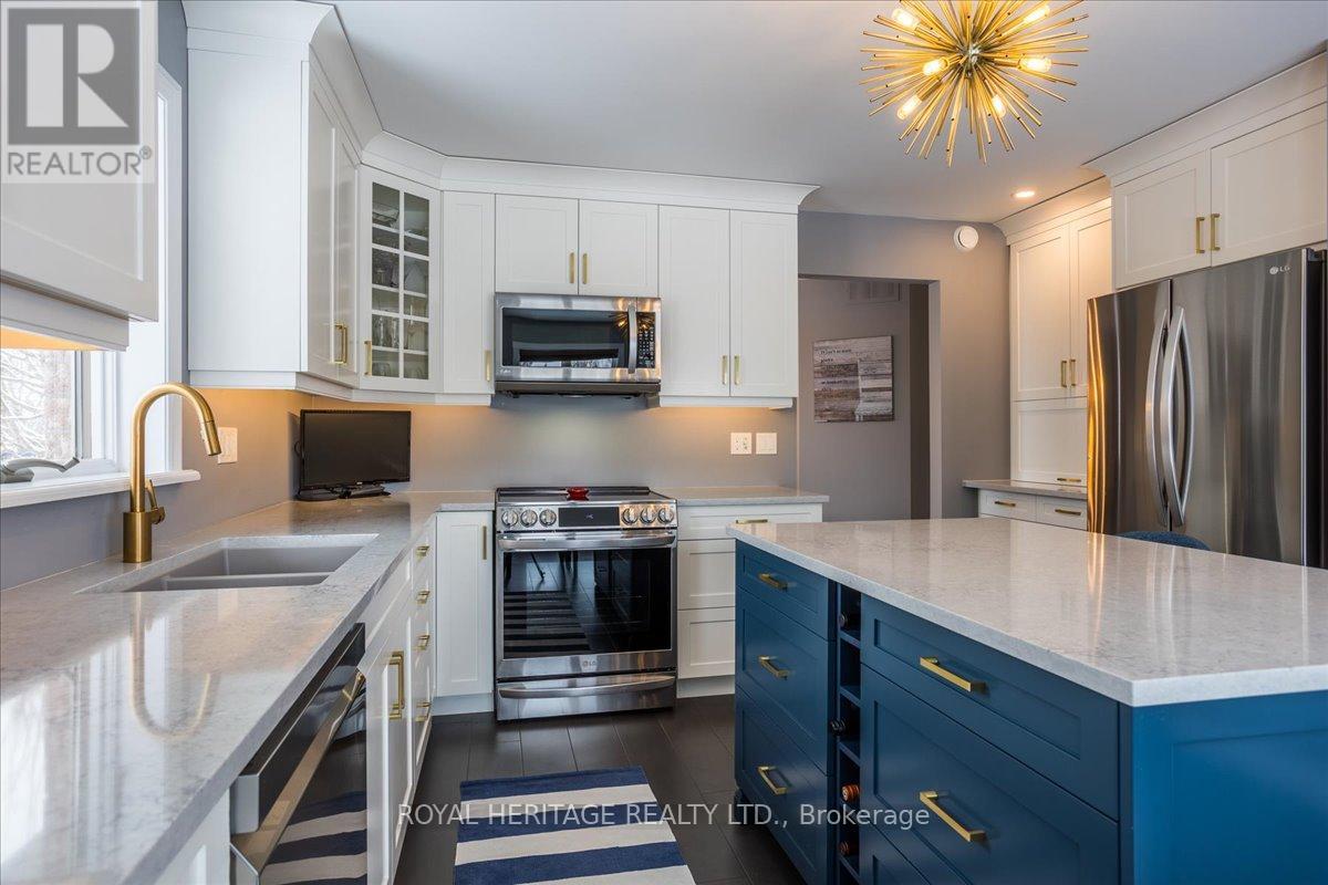 7 Ports Drive, Kawartha Lakes (Bobcaygeon), Ontario  K0M 1A0 - Photo 11 - X12076355