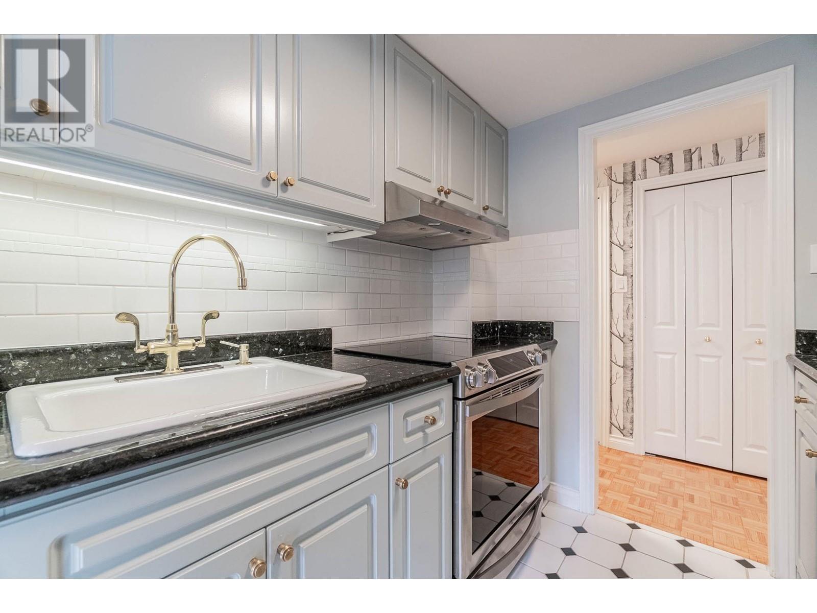 106 1949 Beach Avenue, Vancouver, British Columbia  V6G 1Z2 - Photo 16 - R2989277