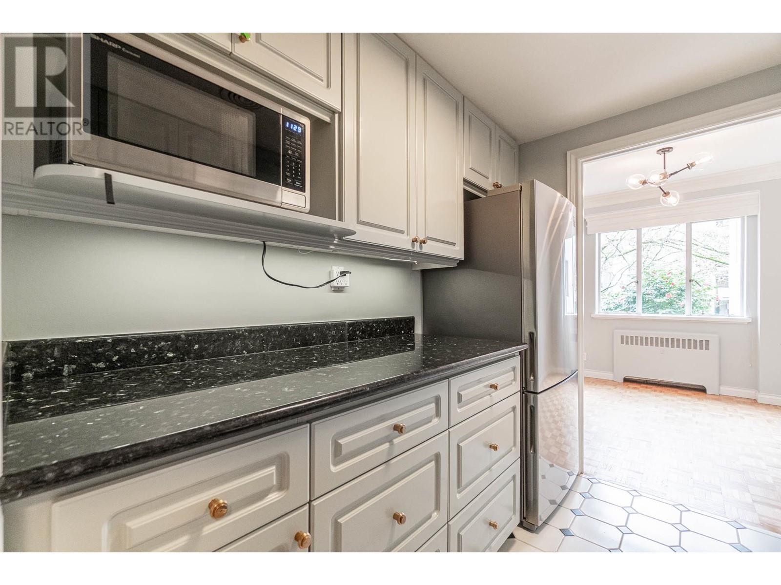 106 1949 Beach Avenue, Vancouver, British Columbia  V6G 1Z2 - Photo 17 - R2989277