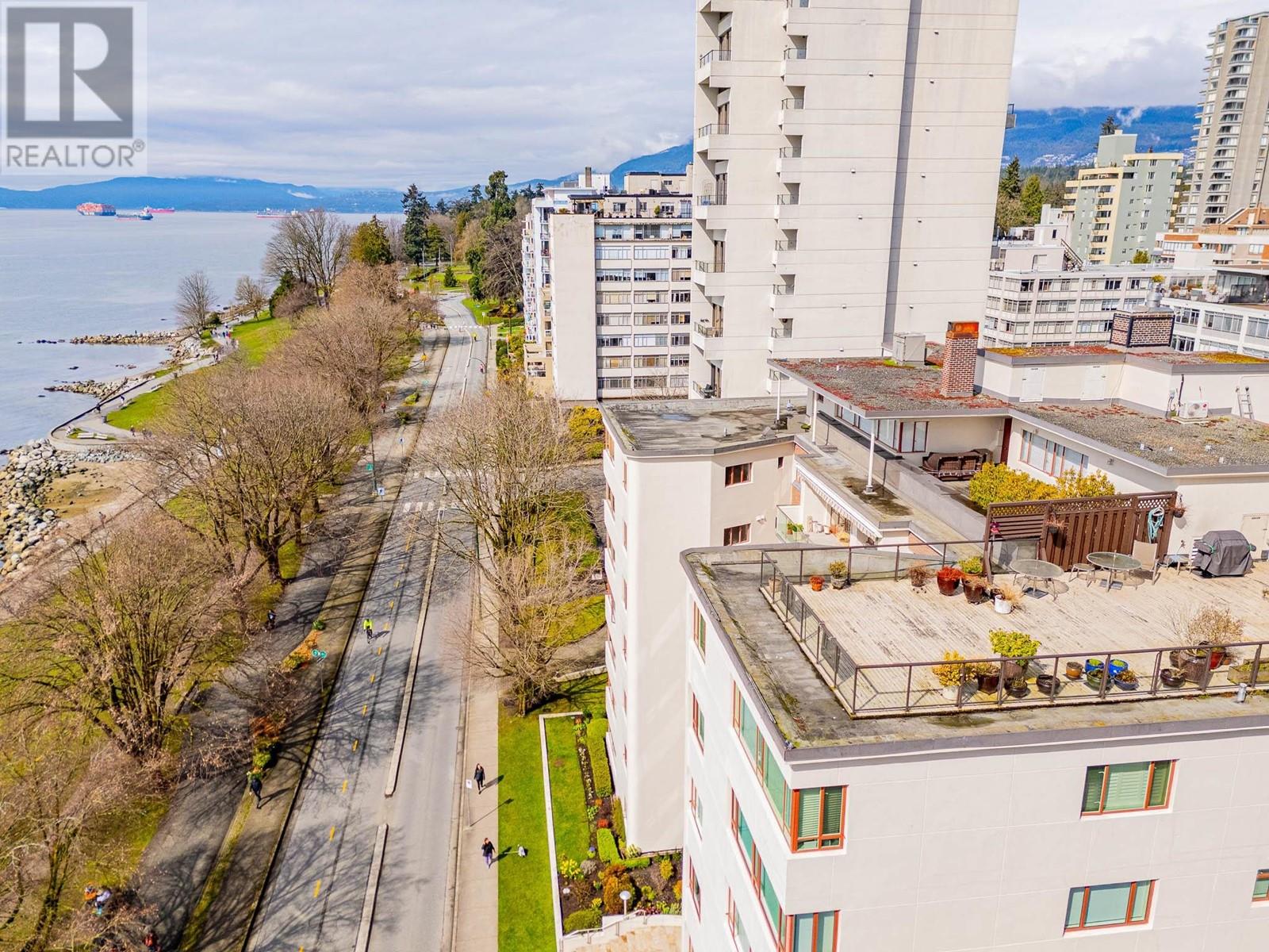 106 1949 Beach Avenue, Vancouver, British Columbia  V6G 1Z2 - Photo 3 - R2989277