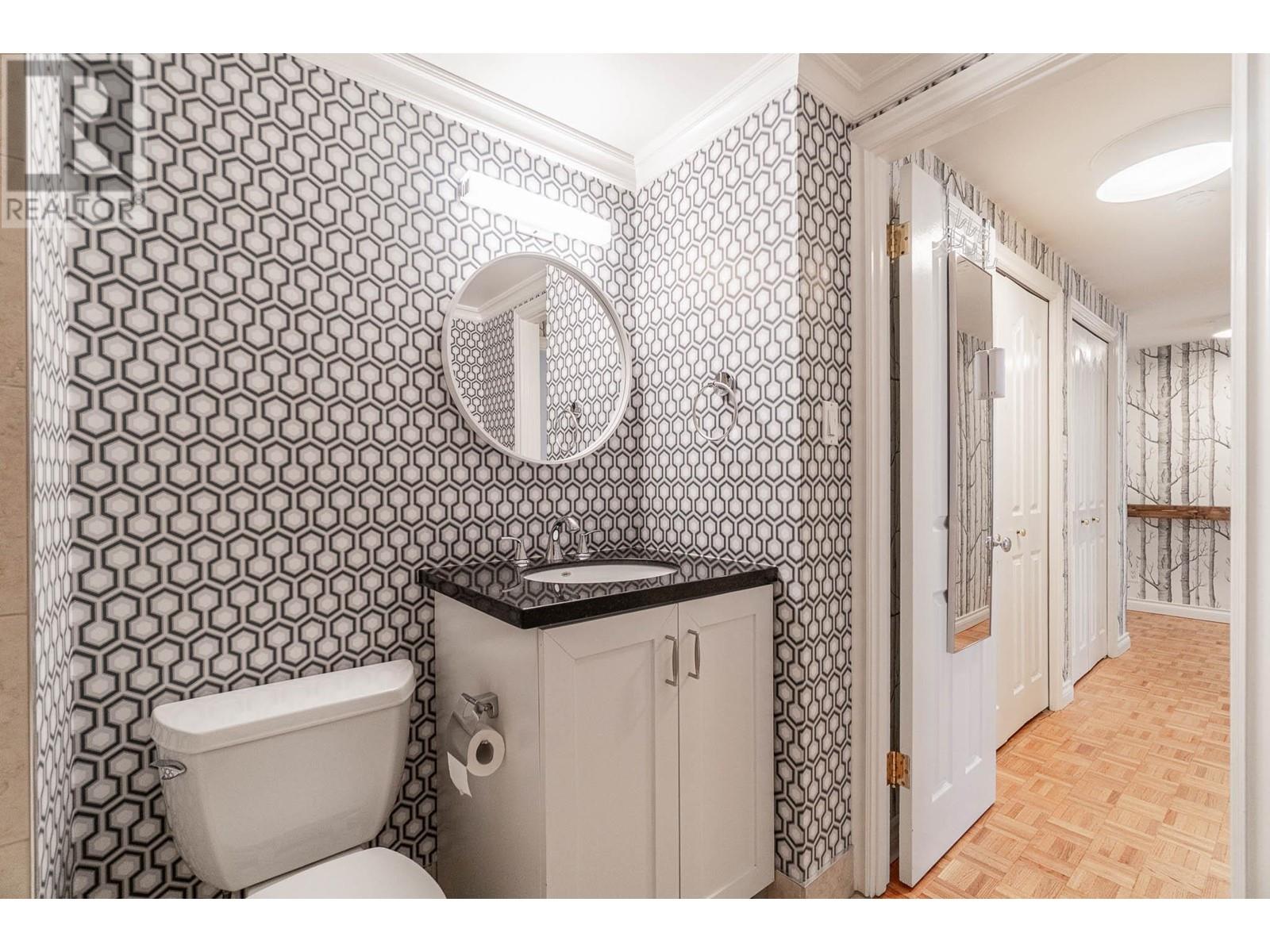 106 1949 Beach Avenue, Vancouver, British Columbia  V6G 1Z2 - Photo 34 - R2989277