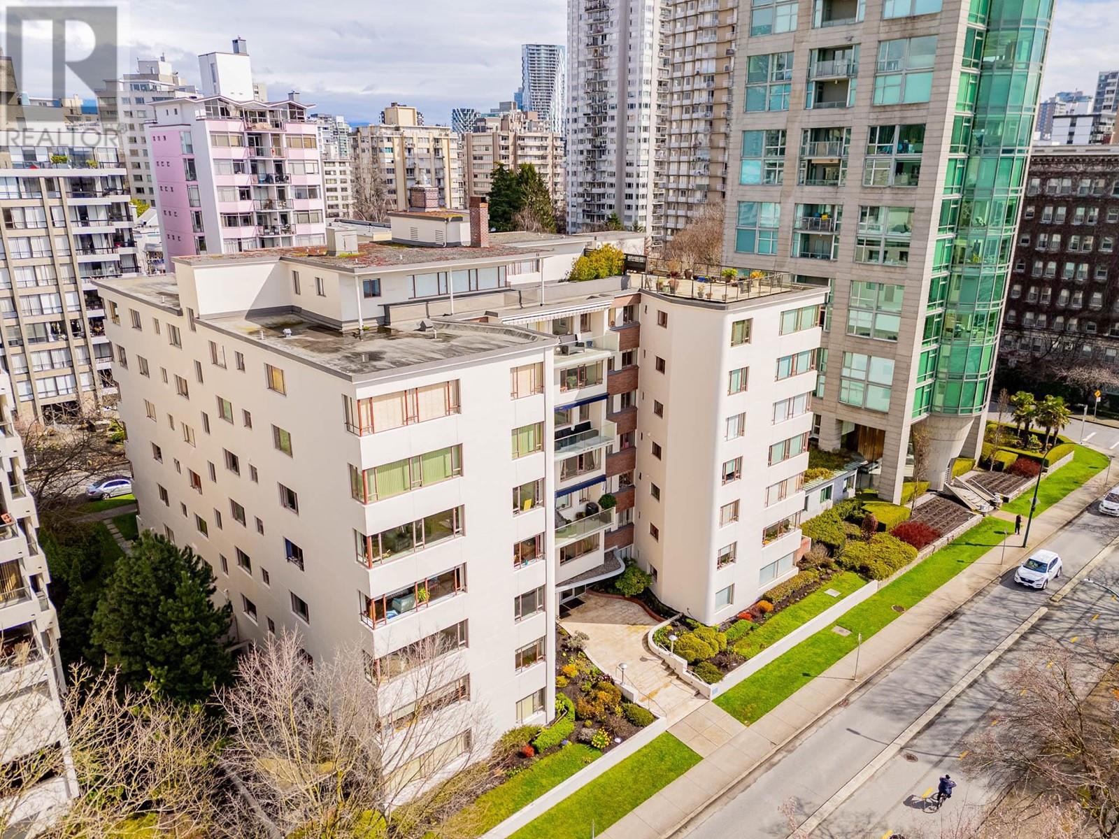 106 1949 Beach Avenue, Vancouver, British Columbia  V6G 1Z2 - Photo 5 - R2989277