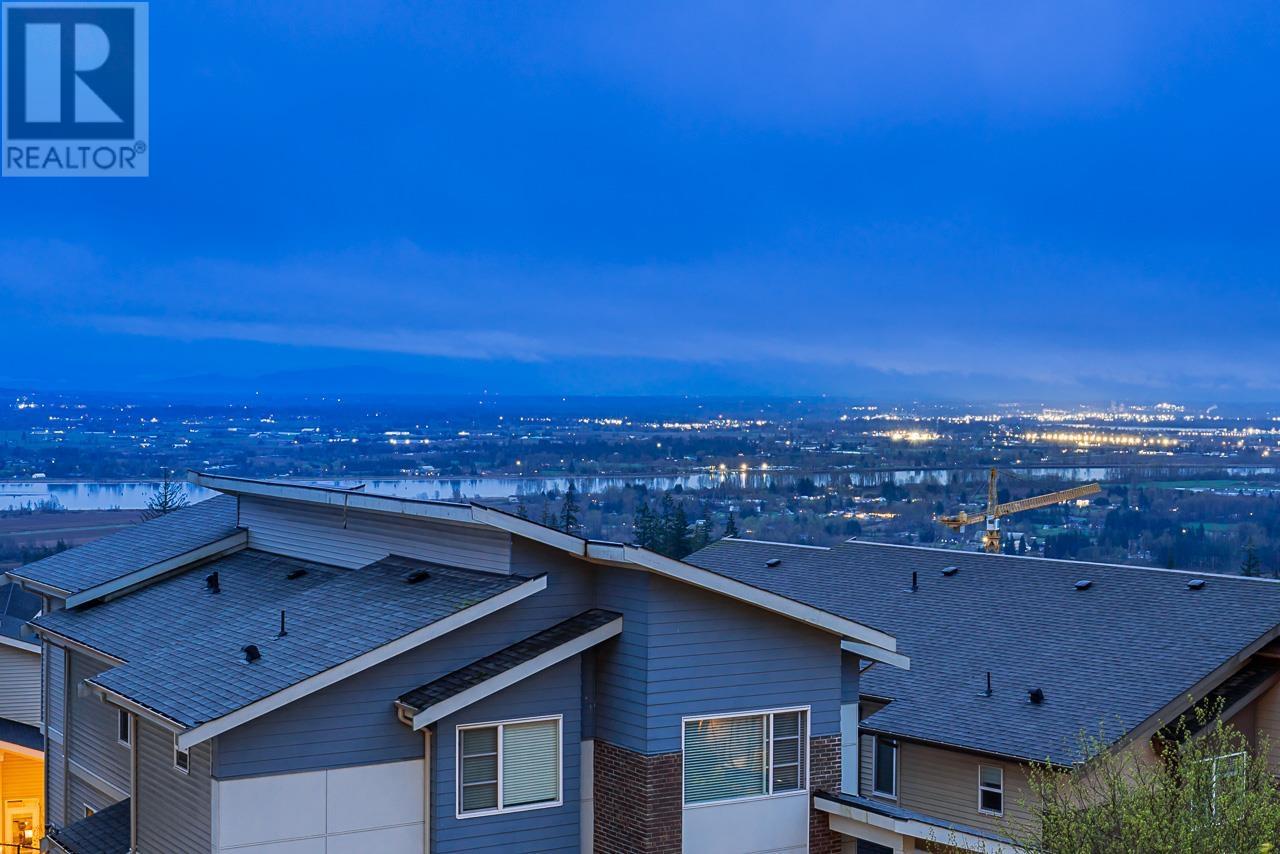 1412 Strawline Hill Street, Coquitlam, British Columbia  V3E 0L5 - Photo 32 - R2989282