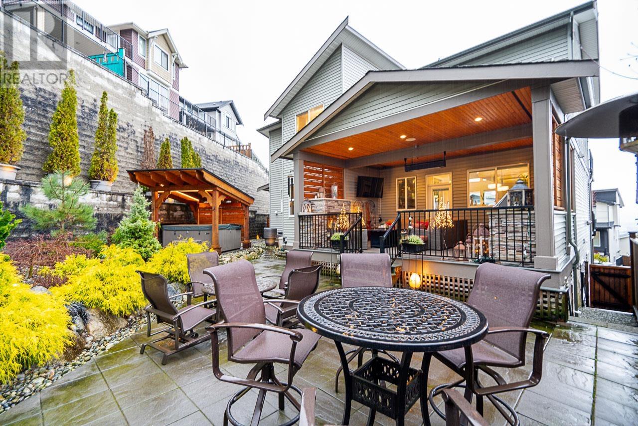 1412 Strawline Hill Street, Coquitlam, British Columbia  V3E 0L5 - Photo 35 - R2989282