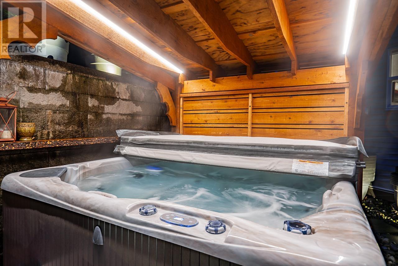 1412 Strawline Hill Street, Coquitlam, British Columbia  V3E 0L5 - Photo 40 - R2989282