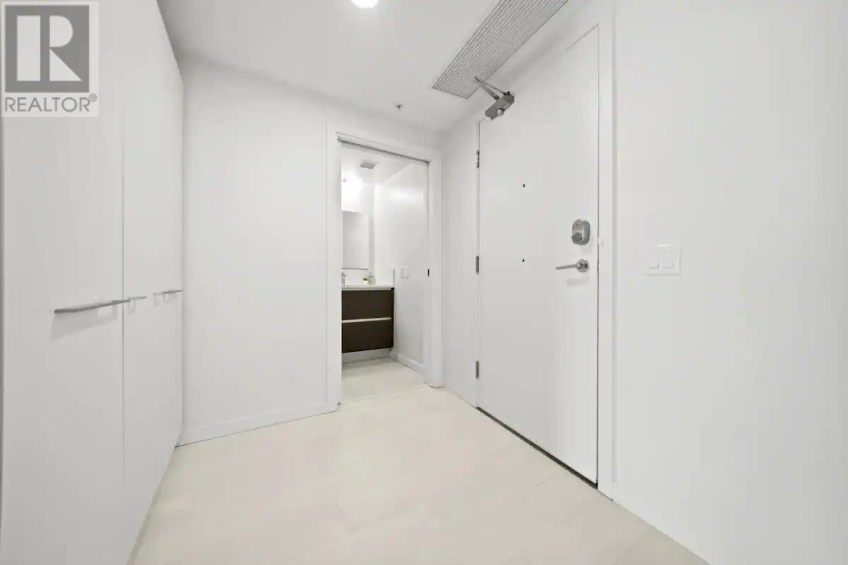 725 180 E 2nd Avenue, Vancouver, British Columbia  V5T 0K4 - Photo 2 - R2989258