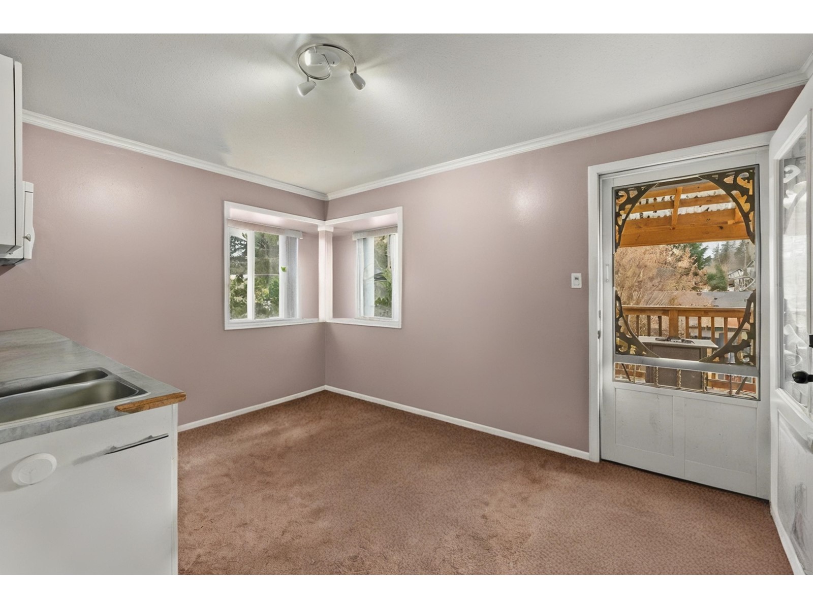 12986 107a Avenue, Surrey, British Columbia  V3T 2G7 - Photo 4 - R2968498