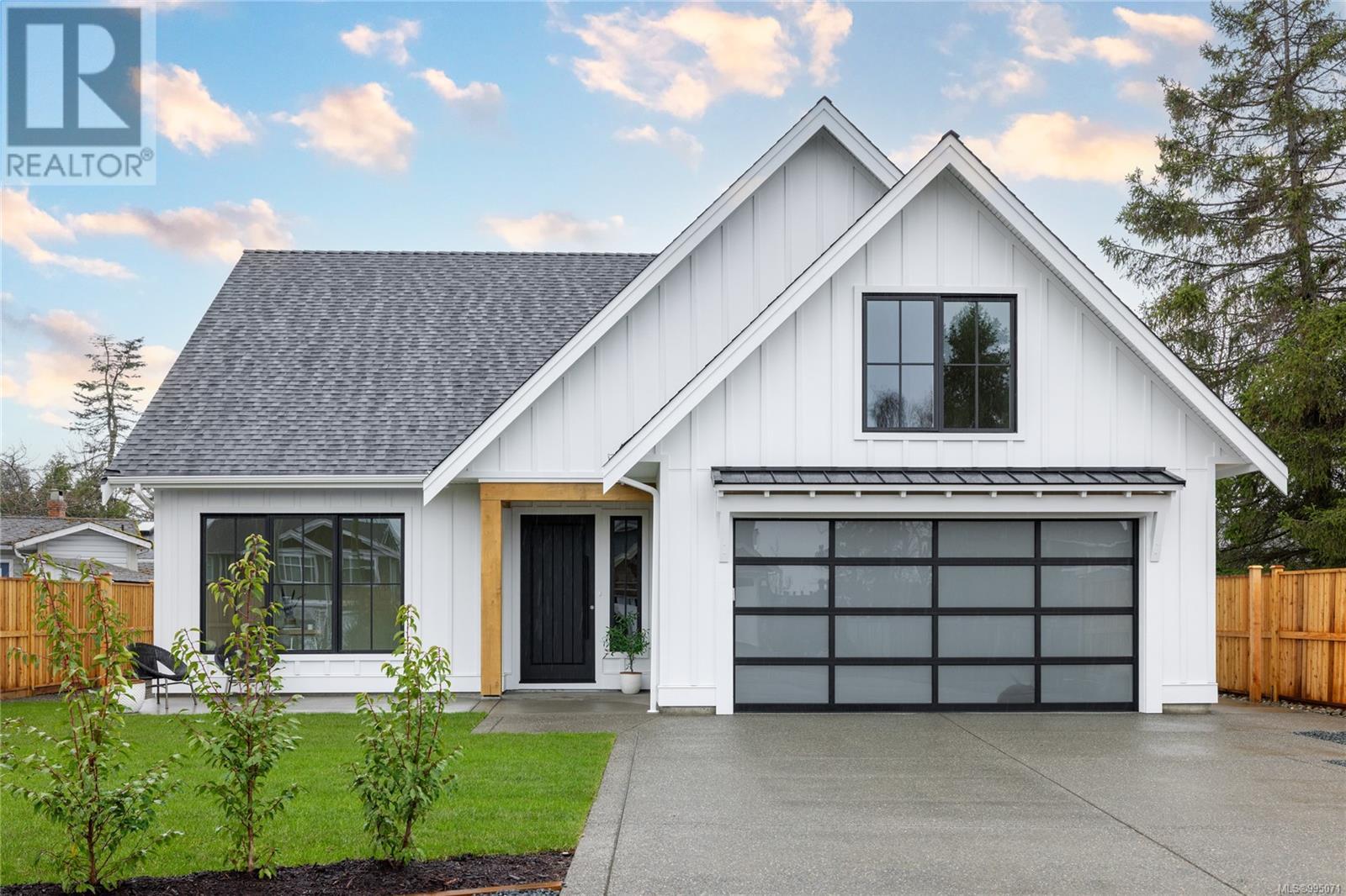Property at 327 Wisteria St image 1