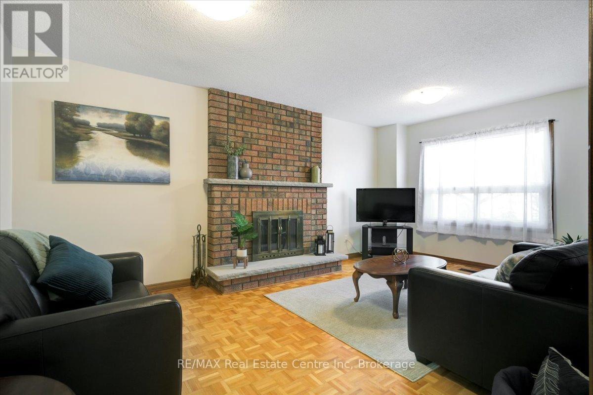15 Glitter Road, Vaughan, Ontario  L4L 7W2 - Photo 10 - N12041570