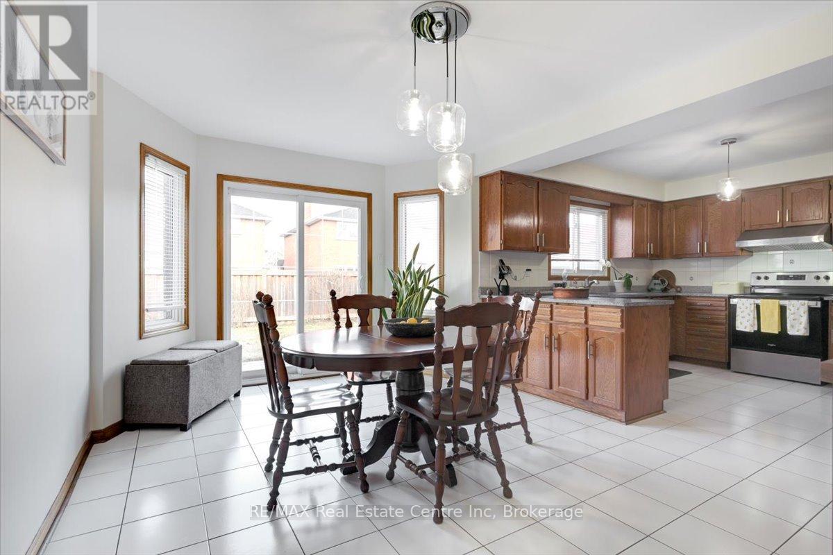 15 Glitter Road, Vaughan, Ontario  L4L 7W2 - Photo 17 - N12041570