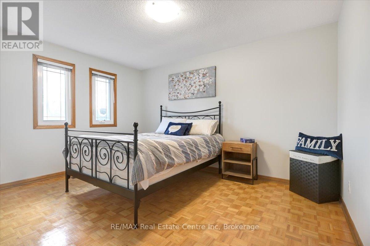 15 Glitter Road, Vaughan, Ontario  L4L 7W2 - Photo 24 - N12041570