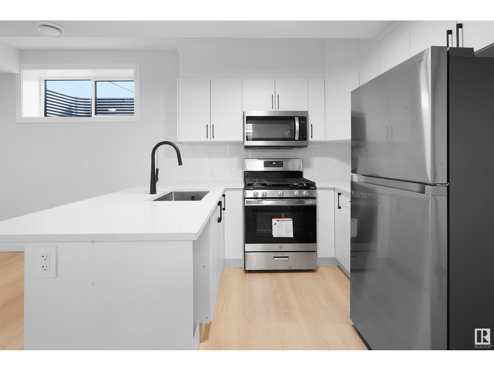 9842 155 St Nw, Edmonton, Alberta  T5P 2K9 - Photo 25 - E4430243