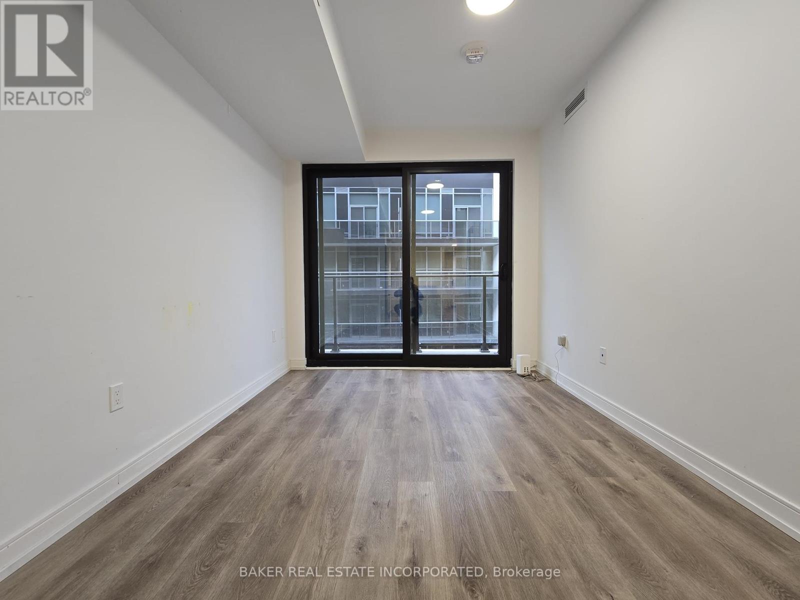 1317 - 1 Jarvis Street, Hamilton, Ontario  L8R 3J2 - Photo 3 - X12076391