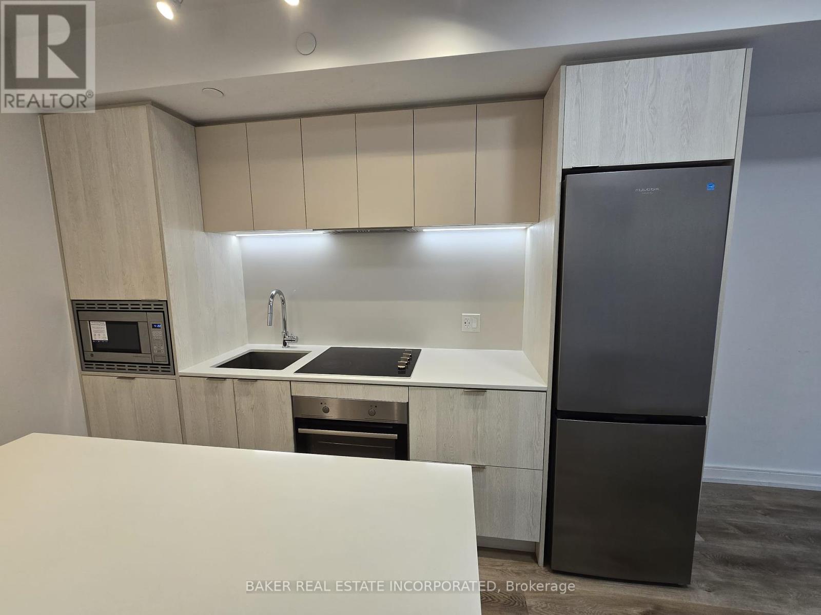 1317 - 1 Jarvis Street, Hamilton, Ontario  L8R 3J2 - Photo 7 - X12076391