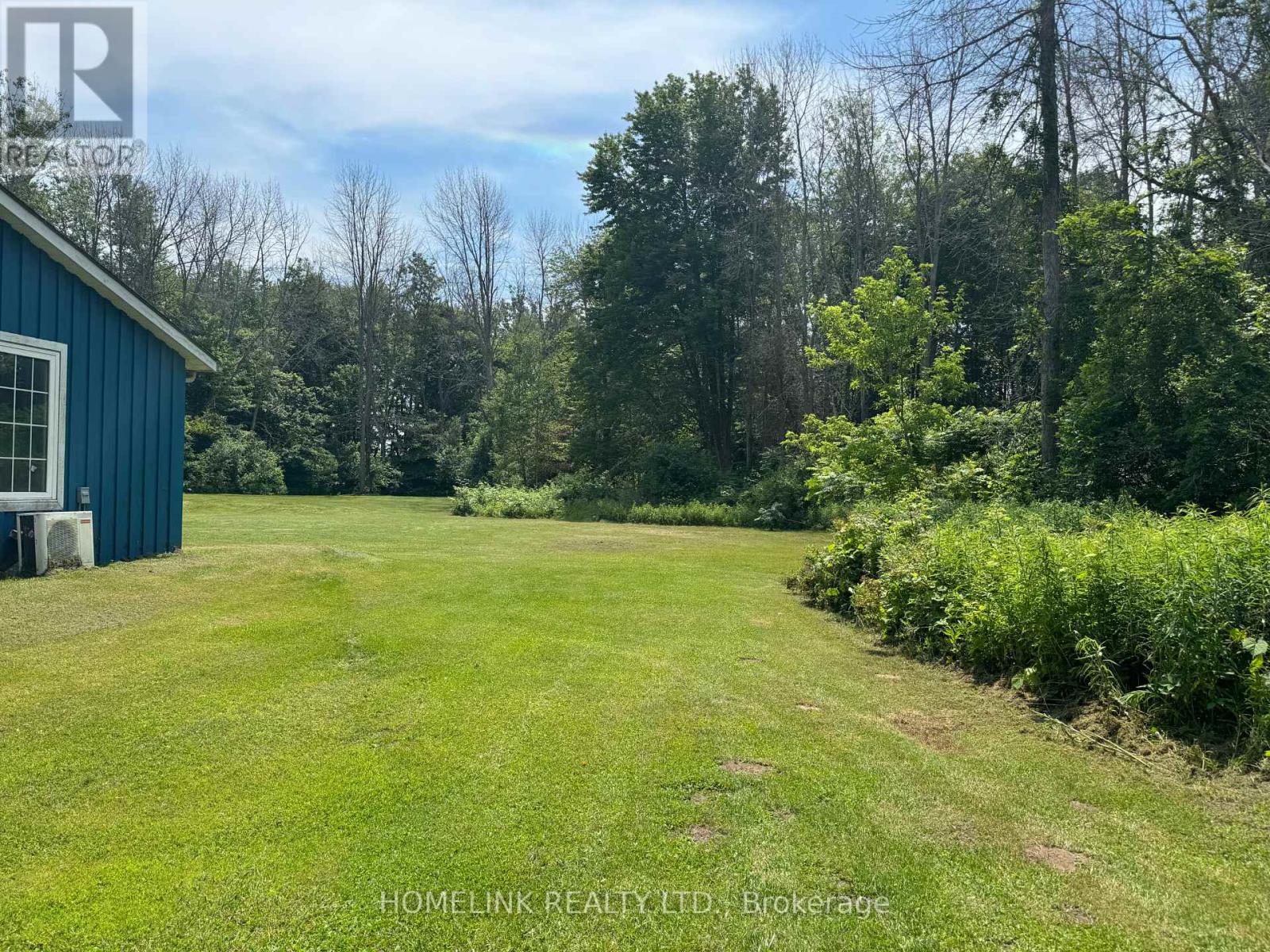 Property at 371 BARCOVAN BEACH ROAD image 2