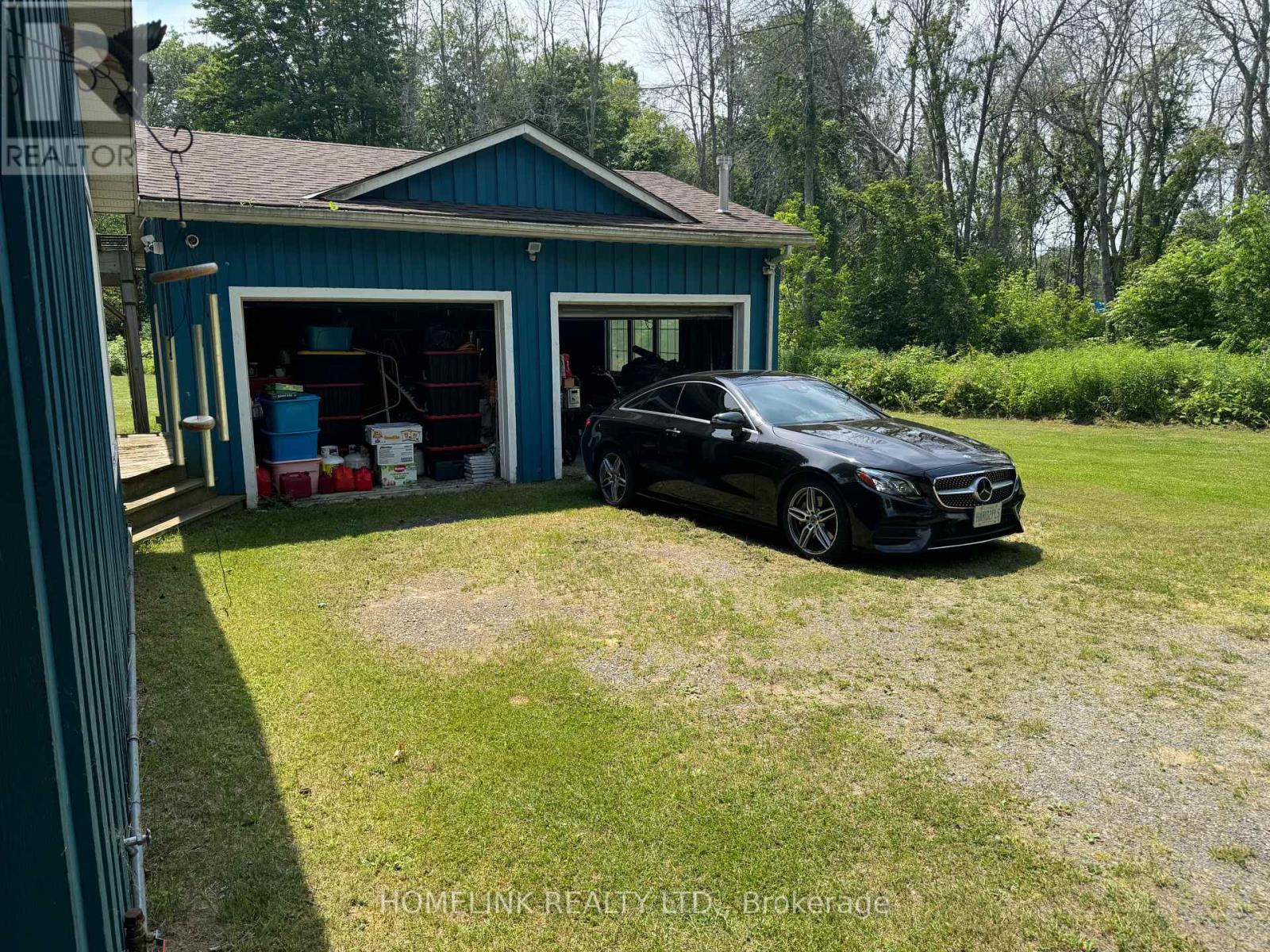 Property at 371 BARCOVAN BEACH ROAD image 3