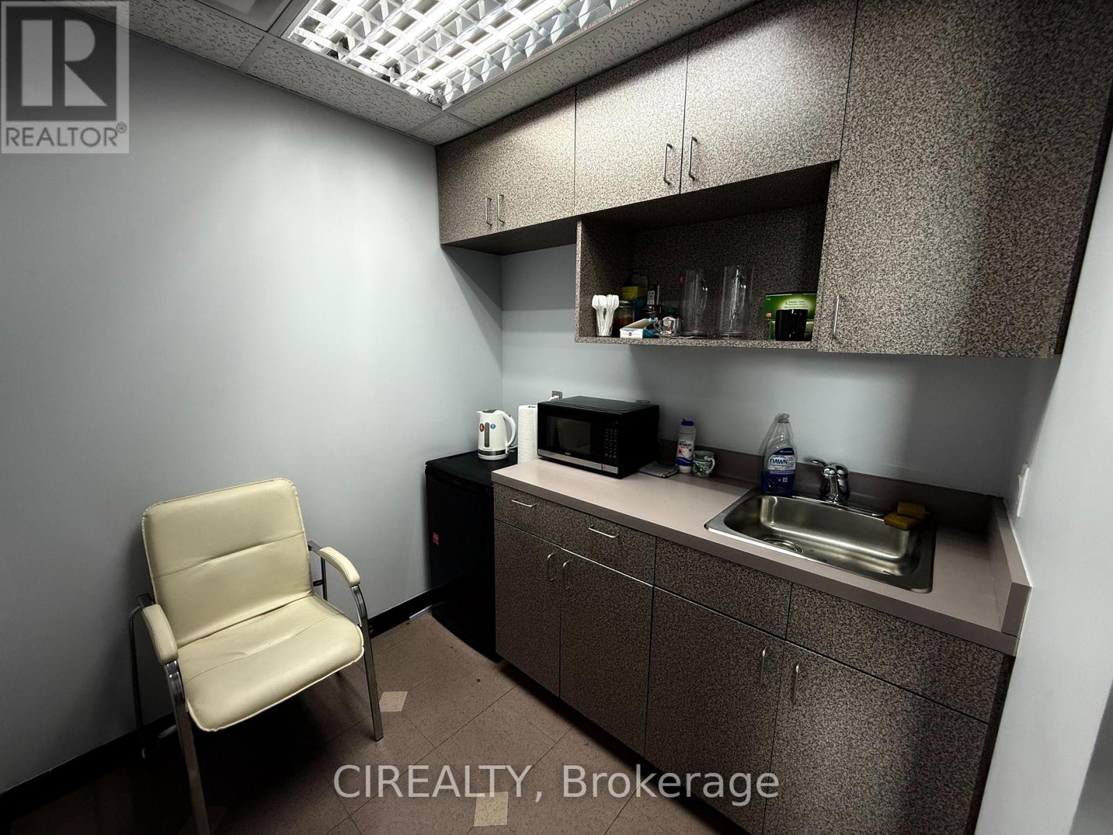 Office X - 230 Watline Avenue, Mississauga, Ontario  L4Z 1P4 - Photo 5 - W12076417