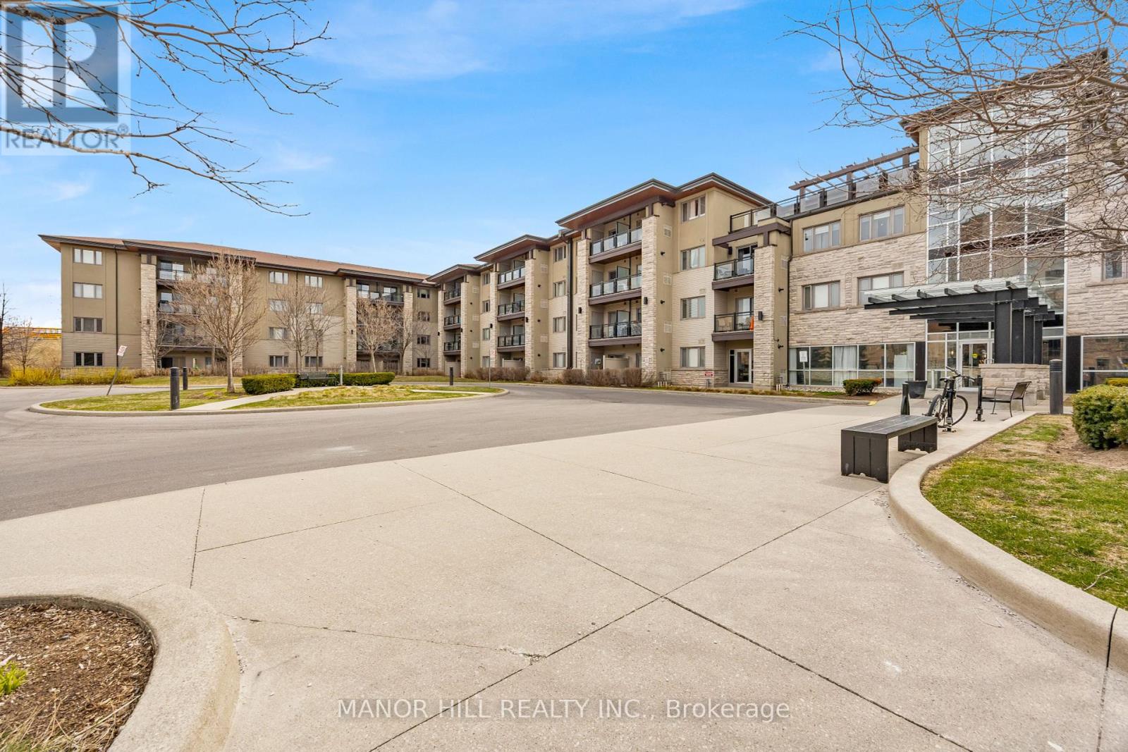 330 - 570 LOLITA GARDENS N, Mississauga, Ontario