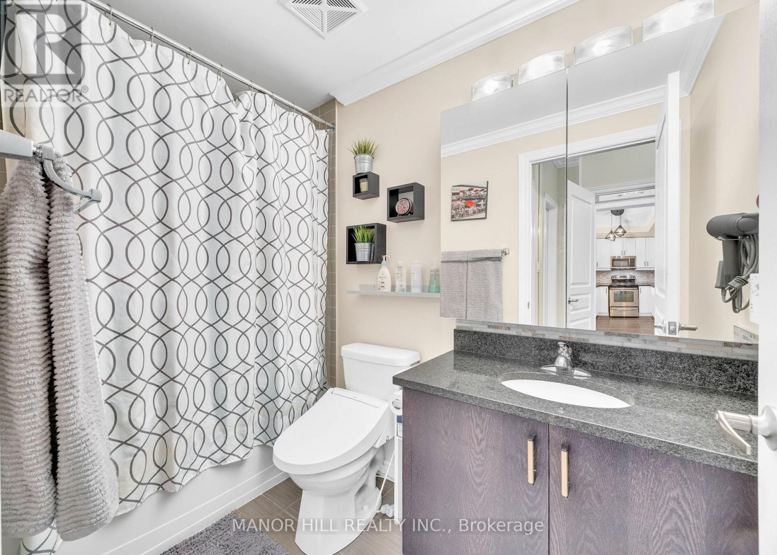 330 - 570 Lolita Gardens N, Mississauga, Ontario  L5A 0A1 - Photo 11 - W12076424