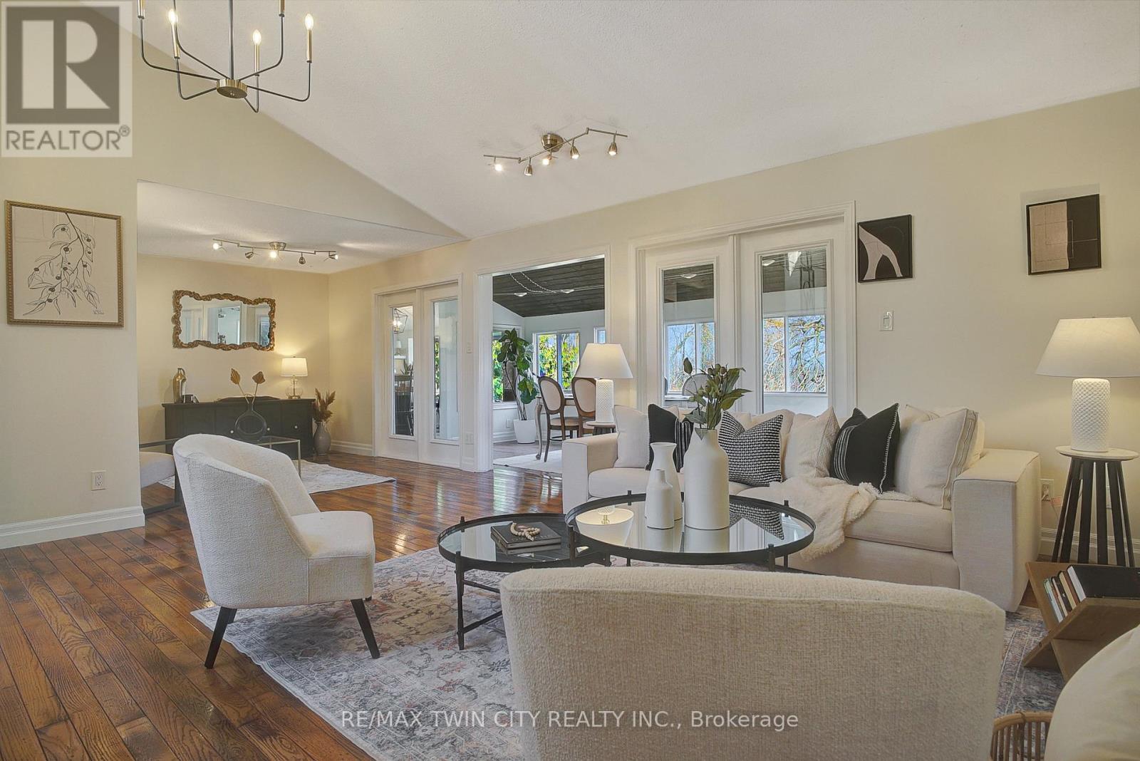 Property at 108 BLENHEIM ROAD image 4