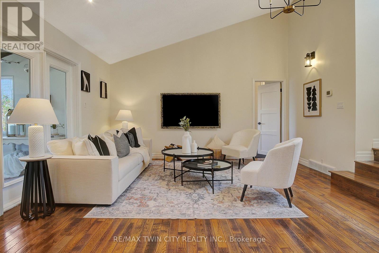 Property at 108 BLENHEIM ROAD image 5