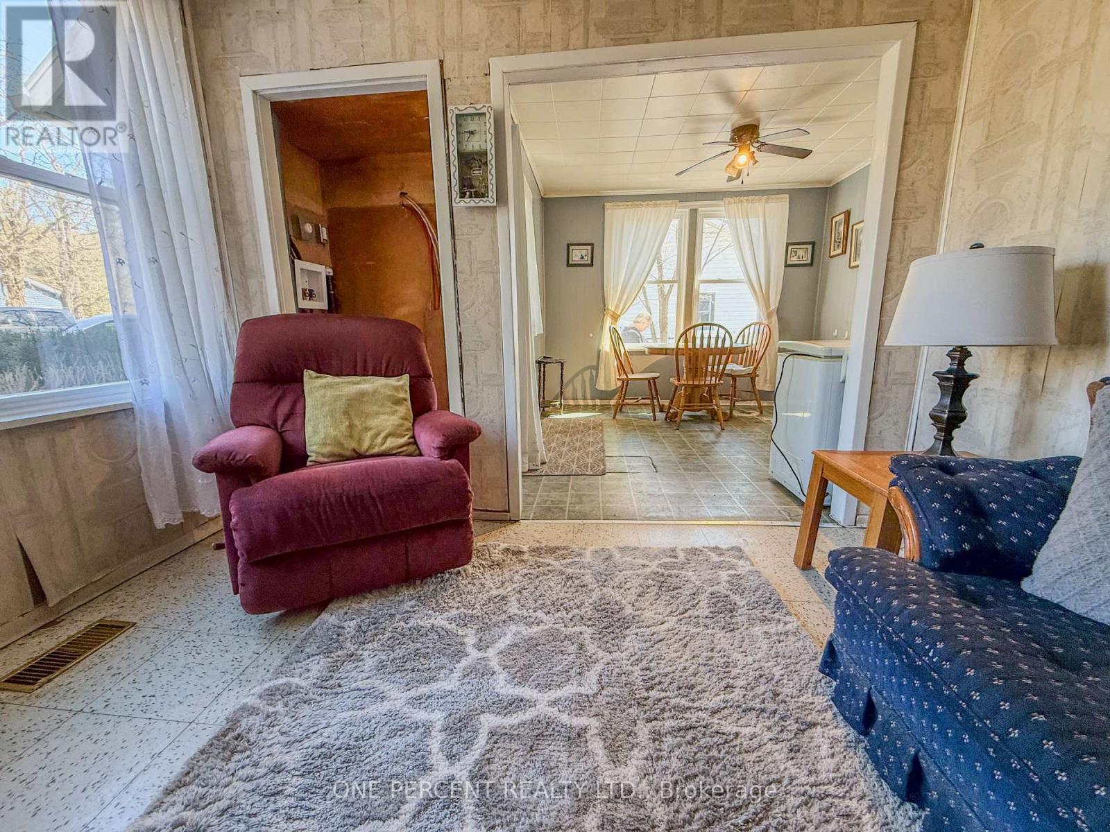 294 Durham Street S, Centre Hastings, Ontario  K0K 2K0 - Photo 7 - X12076420
